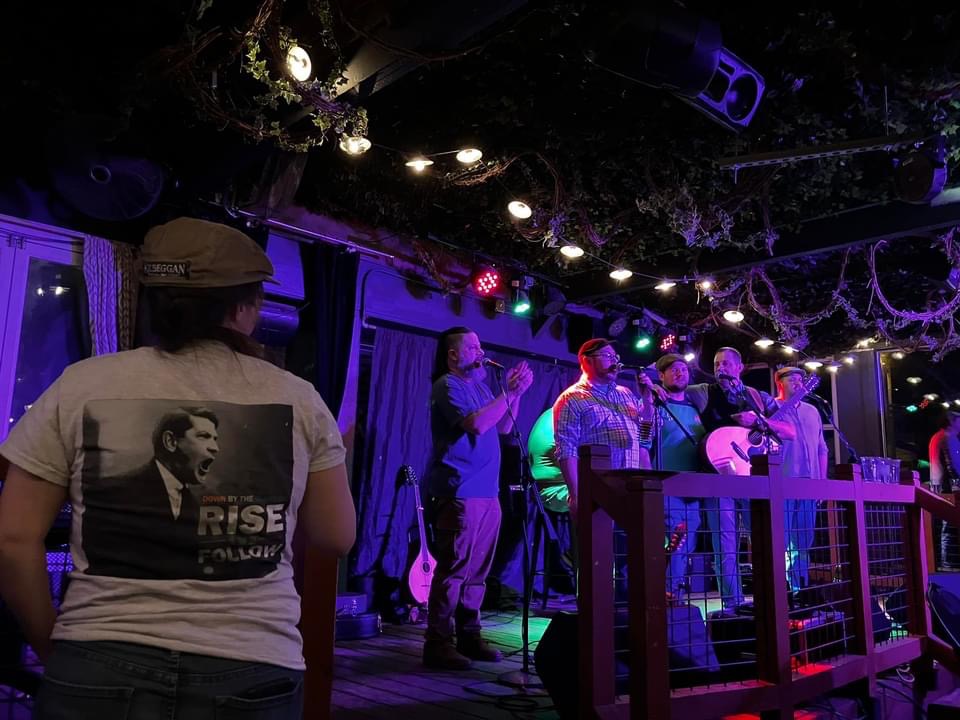 Down By the Glenside is a Pennsylvania folk band loved by fans of Irish music.